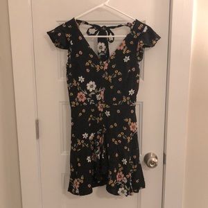Flirty flutter sleeve floral dress for sale!